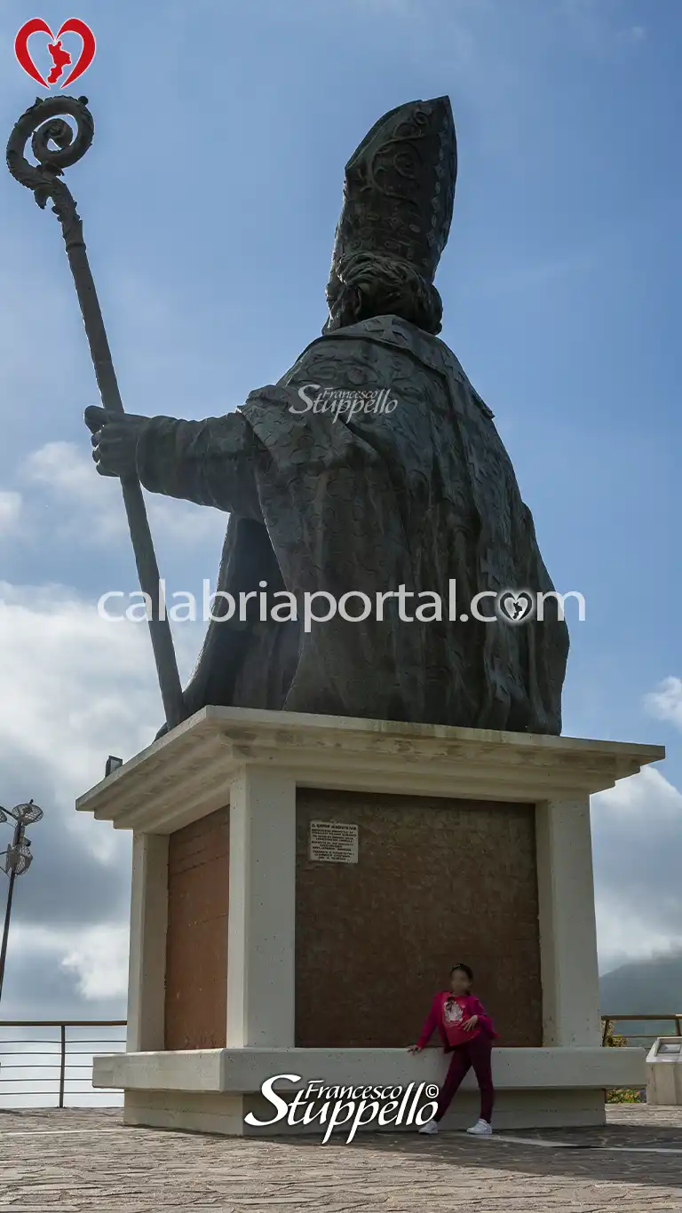Statua Monumentale di San Ciriaco Abate a Buonvicino
