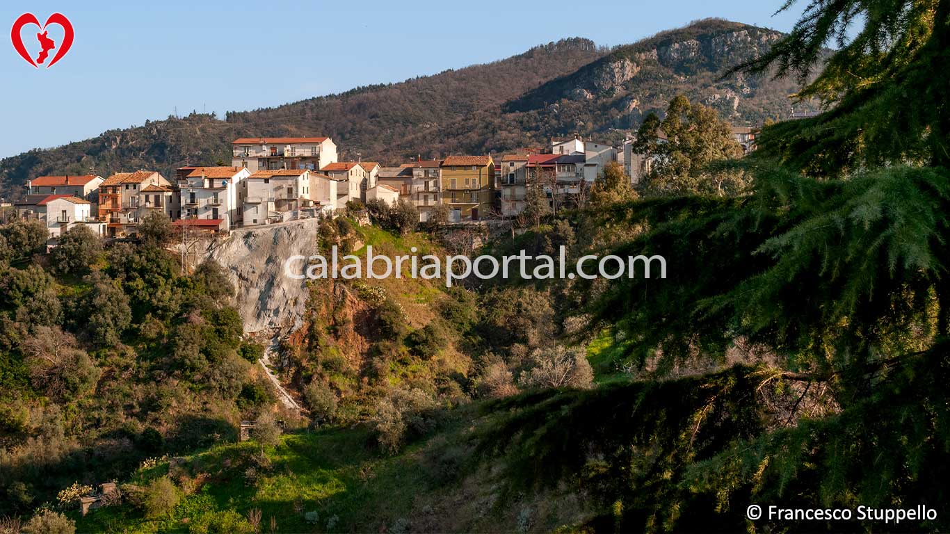 Scorcio di Caloveto (CS) Scorcio di Caloveto (CS)