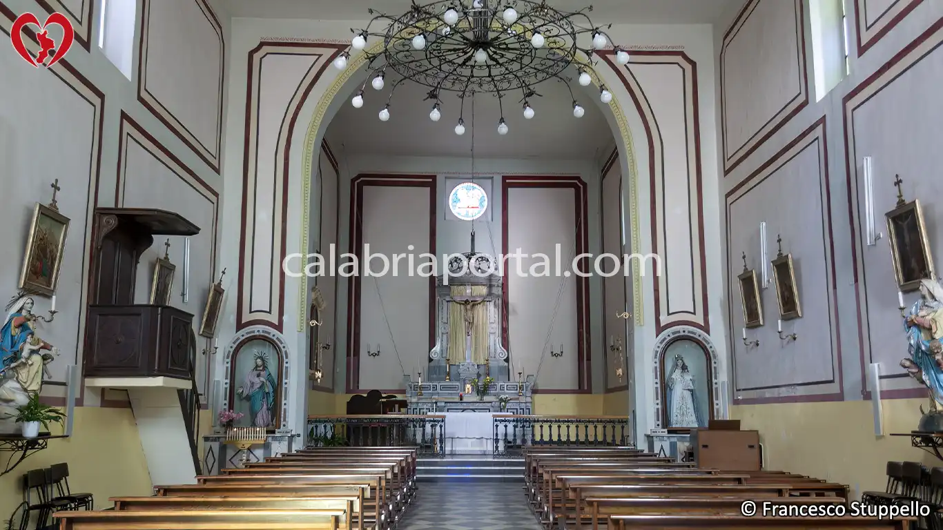 Chiesa di San Domenico a Campana (CS) Chiesa di San Domenico a Campana (CS)