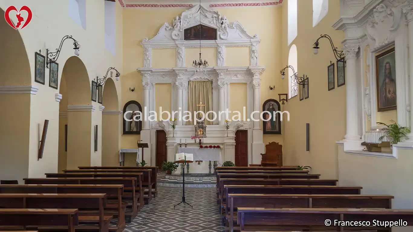 Chiesa di Sant'Antonio a Campana (CS) Chiesa di Sant'Antonio a Campana (CS)