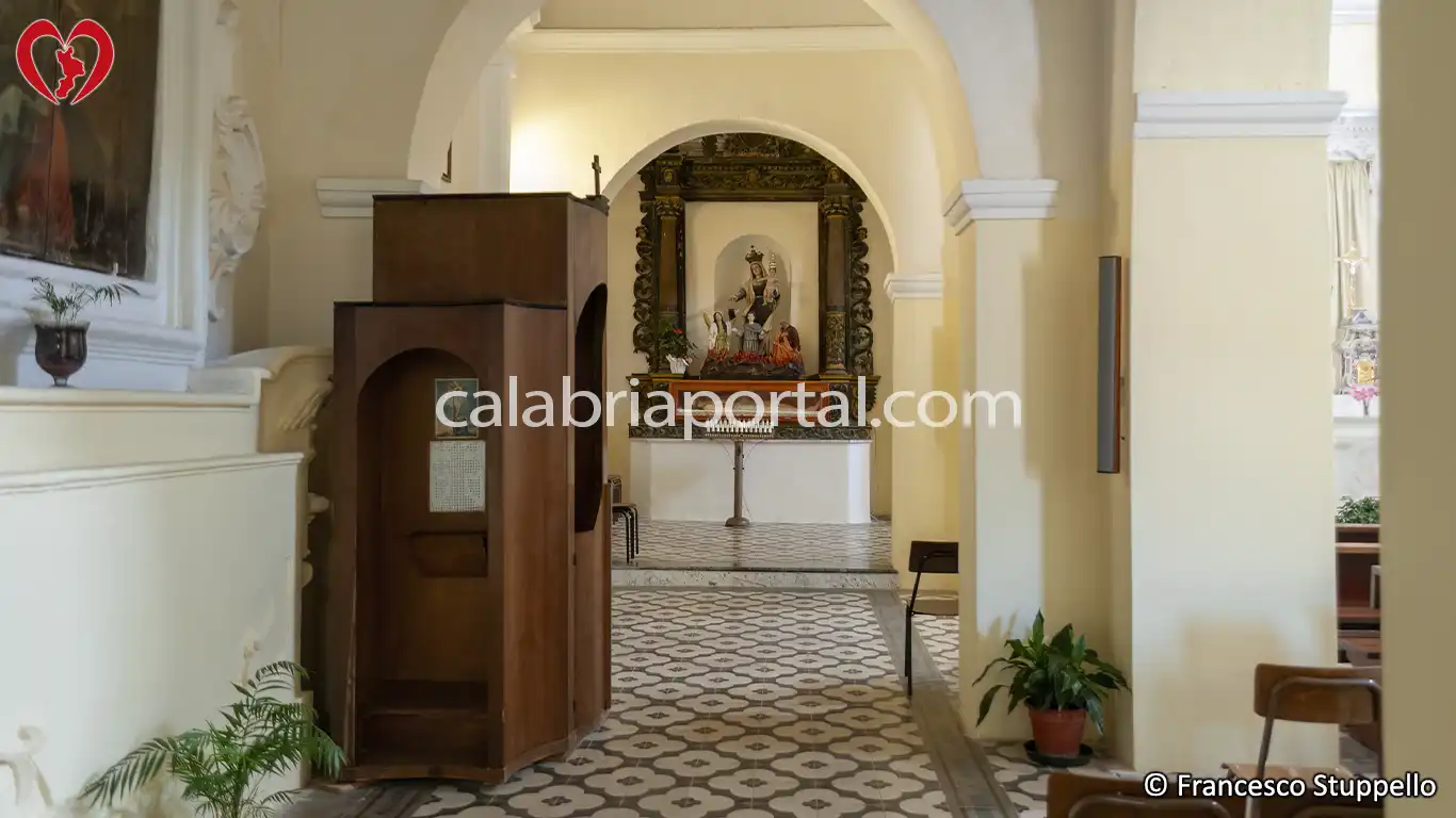 Chiesa di Sant'Antonio a Campana (CS) Chiesa di Sant'Antonio a Campana (CS)