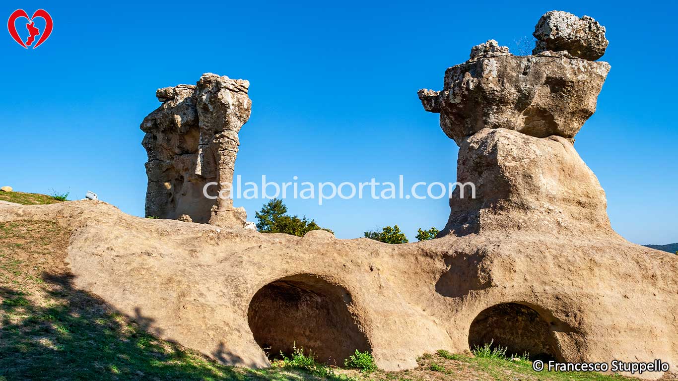 I Giganti di Pietra di Campana (CS) I Giganti di Pietra di Campana (CS)