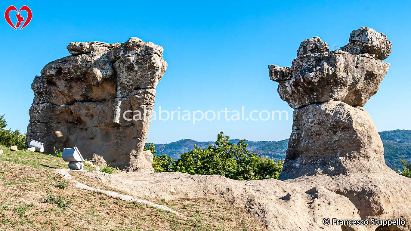 I Giganti di Pietra di Campana (CS) I Giganti di Pietra di Campana (CS)