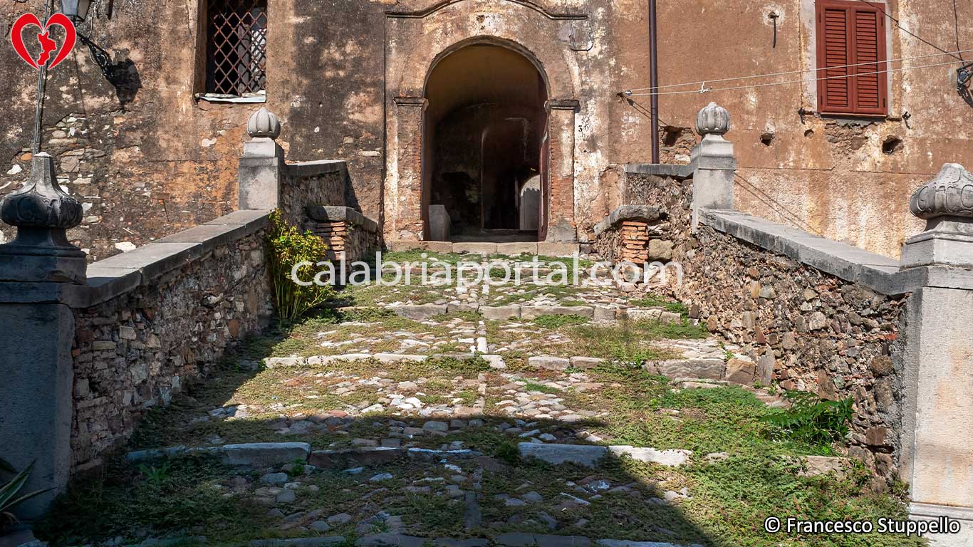 Palazzo Toscani a Canna (CS)