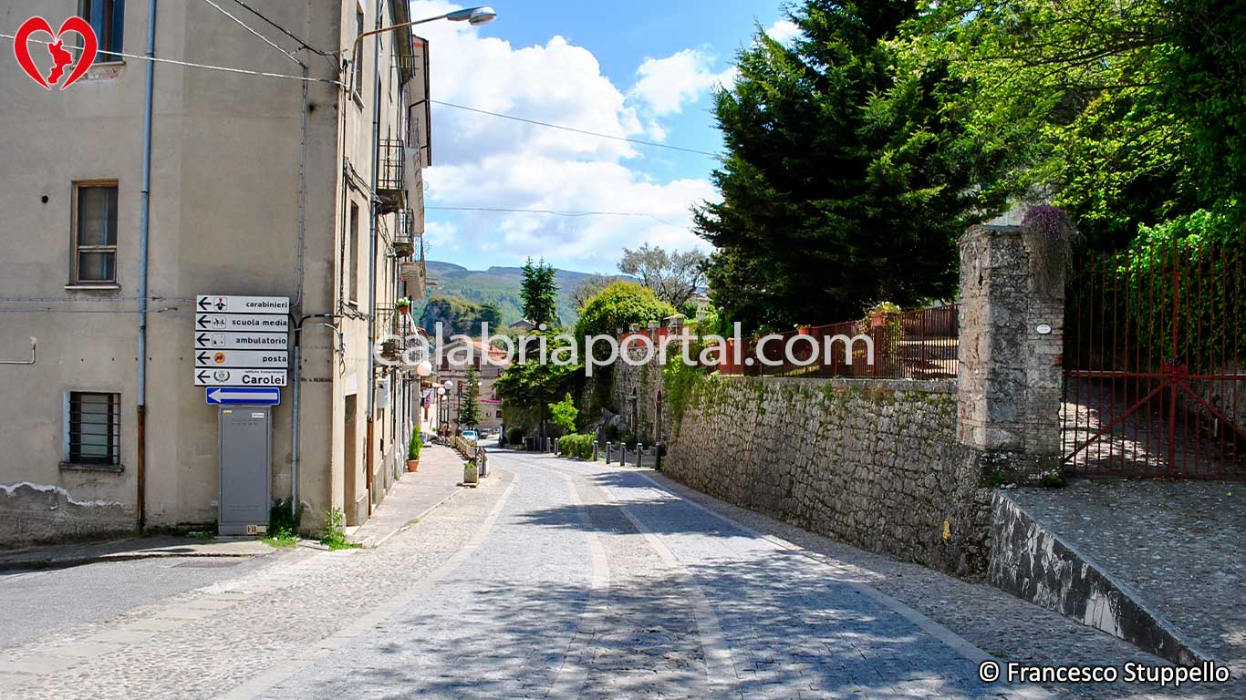 Scorcio di Carolei (CS) Scorcio di Carolei (CS)