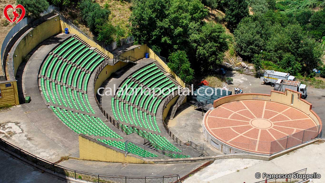 Teatro Mia Martini a Castiglione Cosentino (CS)