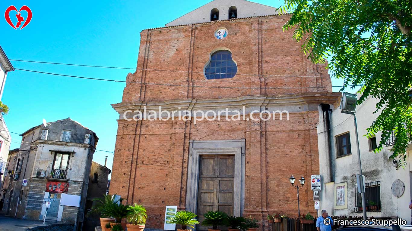 Chiesa della SS. Trinità a Castrovillari (CS) Chiesa della SS. Trinità a Castrovillari (CS)