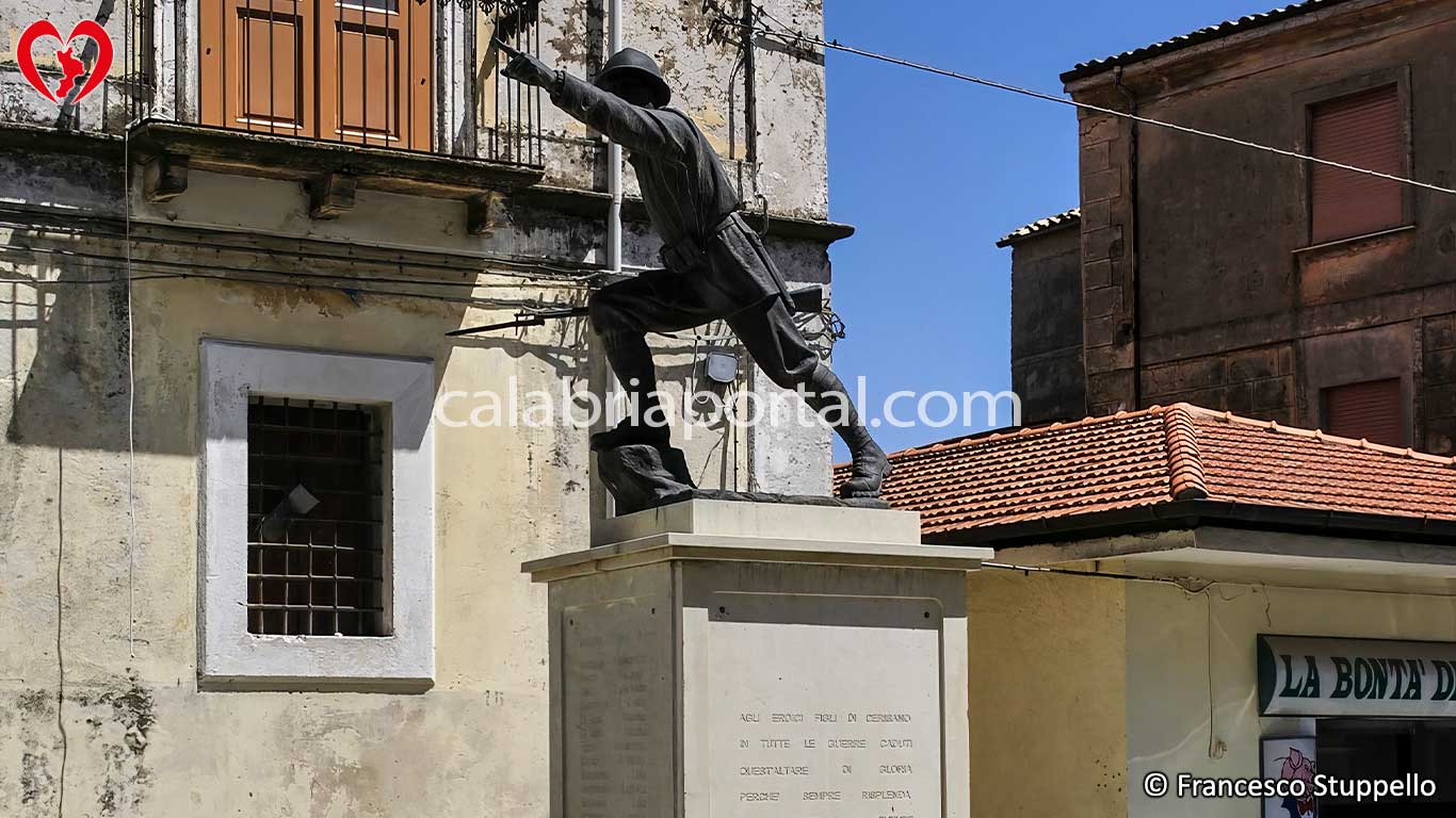 Monumento ai Caduti delle Guerre a Cerisano (CS)