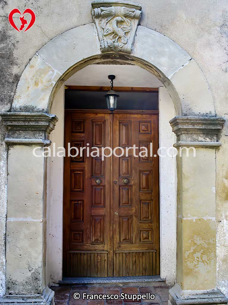Portale Lapideo di Cervicati (CS) Portale Lapideo di Cervicati (CS)