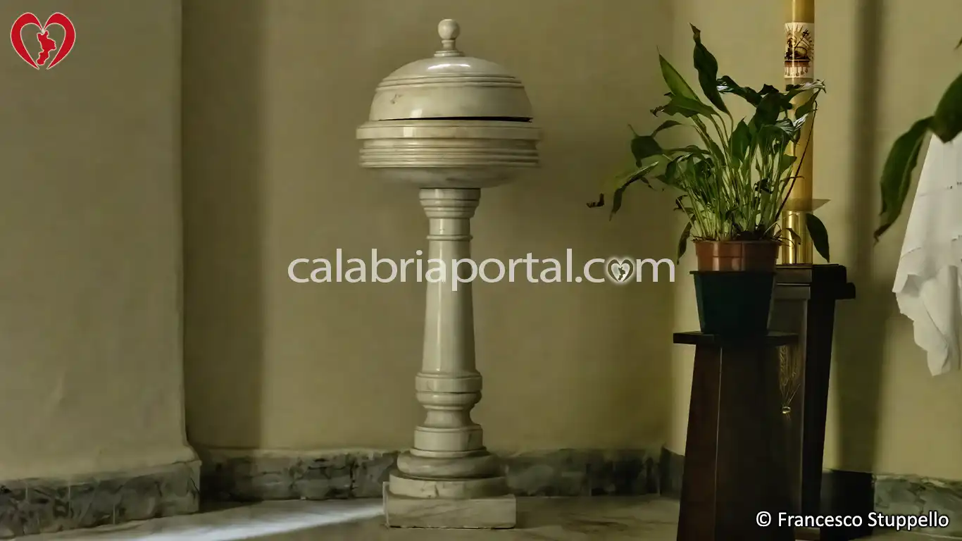 Fonte Battesimale della Chiesa di San Pietro Apostolo a Cetraro