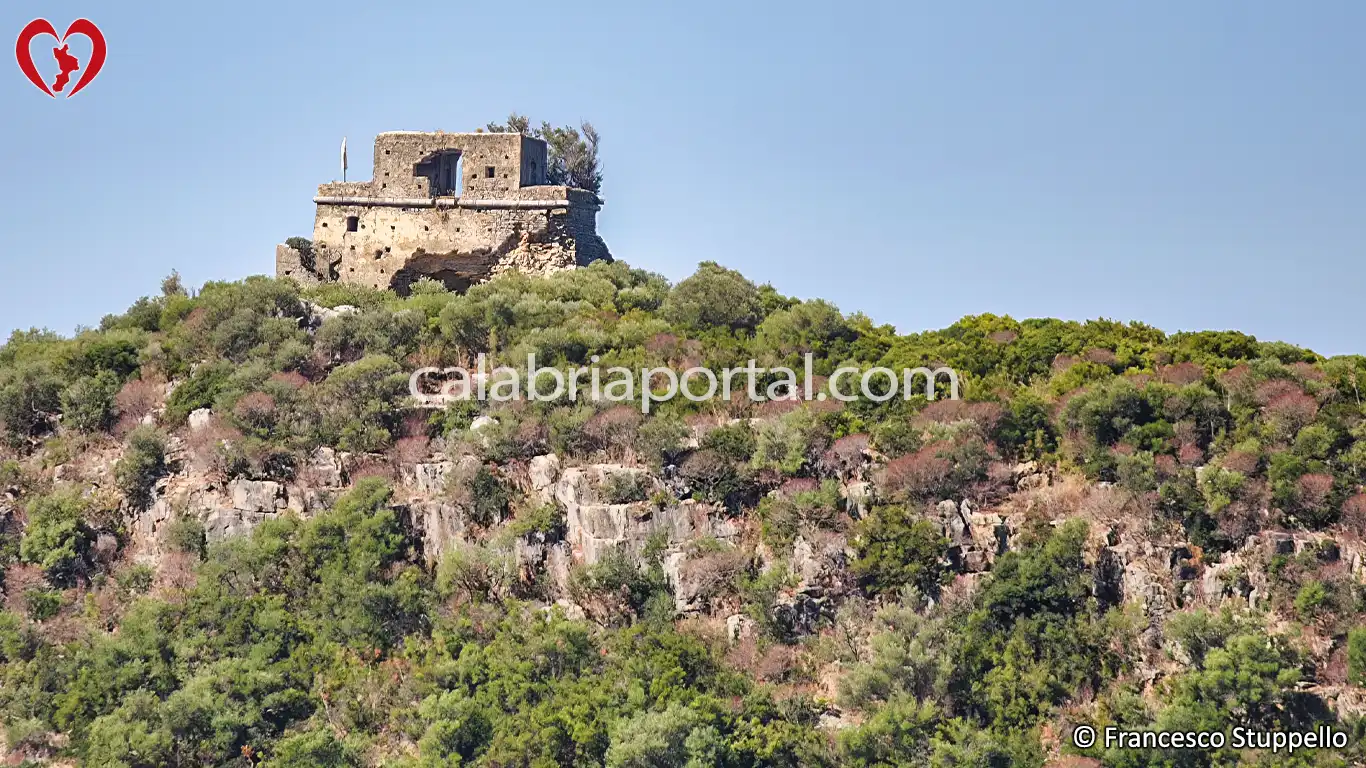 Torre dell'Isola di Cirella