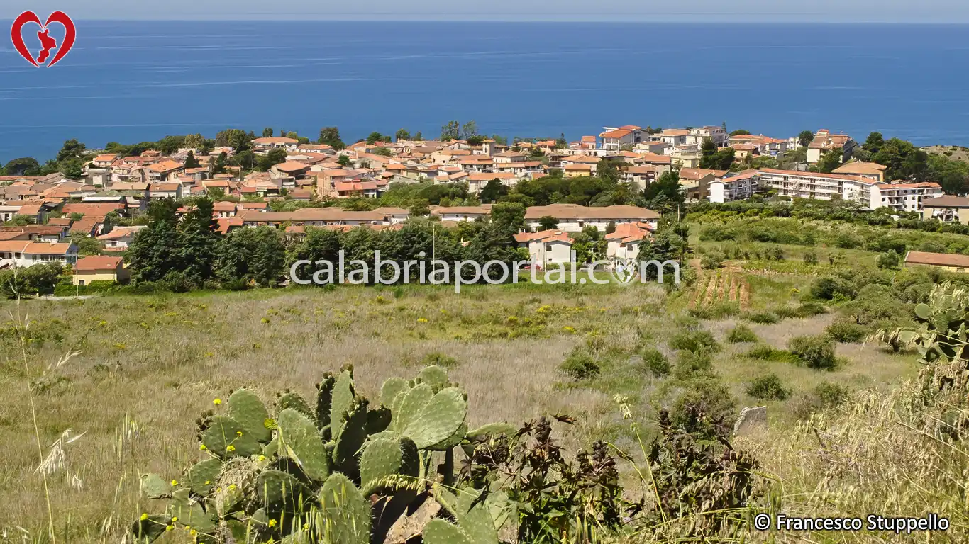 Veduta Panoramica di Cirella (Calabria) Veduta Panoramica di Cirella (Calabria)