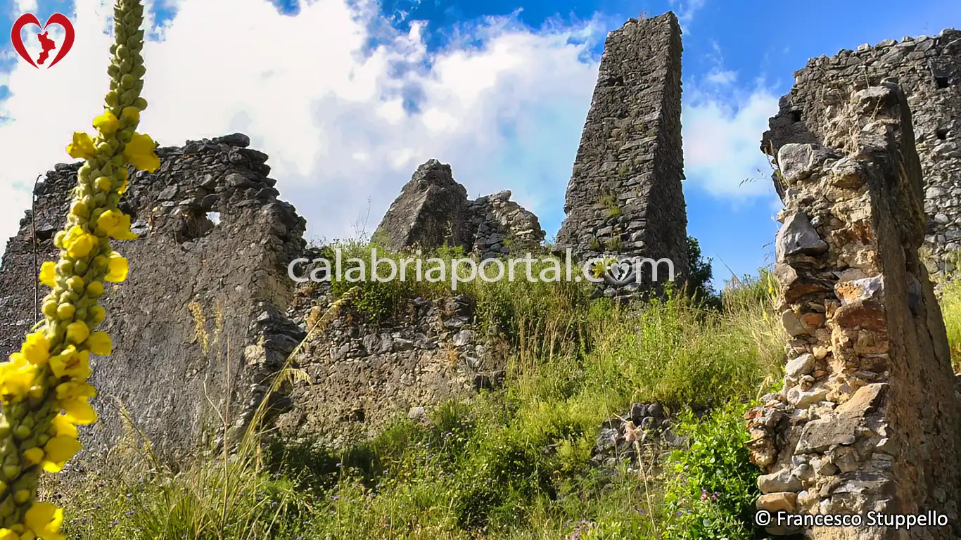 I Ruderi di Cirella I Ruderi di Cirella