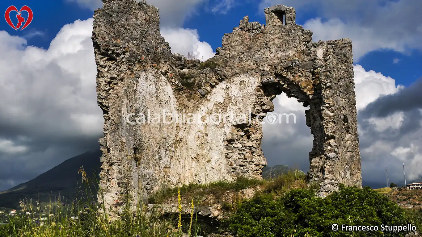 I Ruderi di Cirella I Ruderi di Cirella