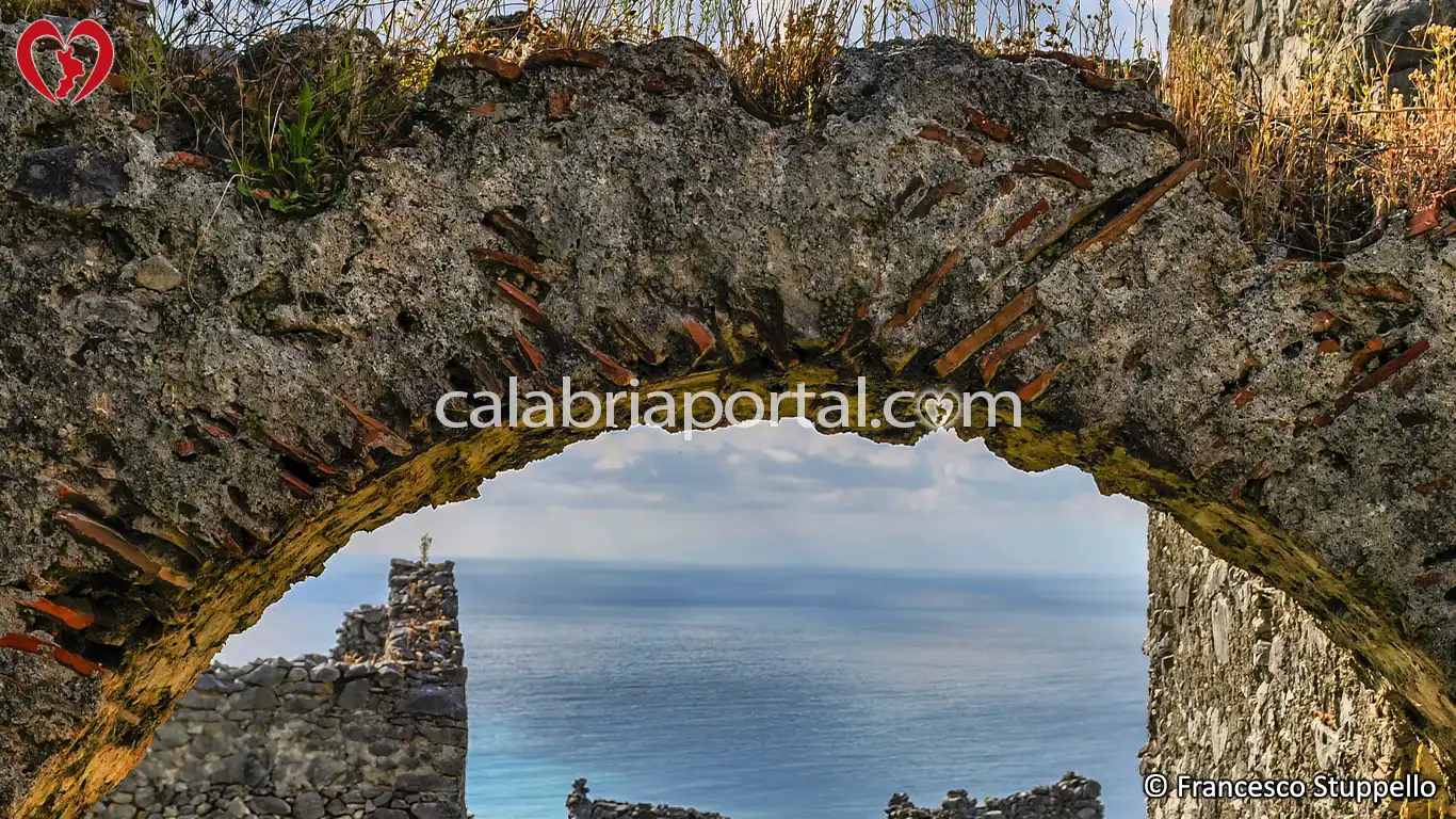 I Ruderi di Cirella I Ruderi di Cirella