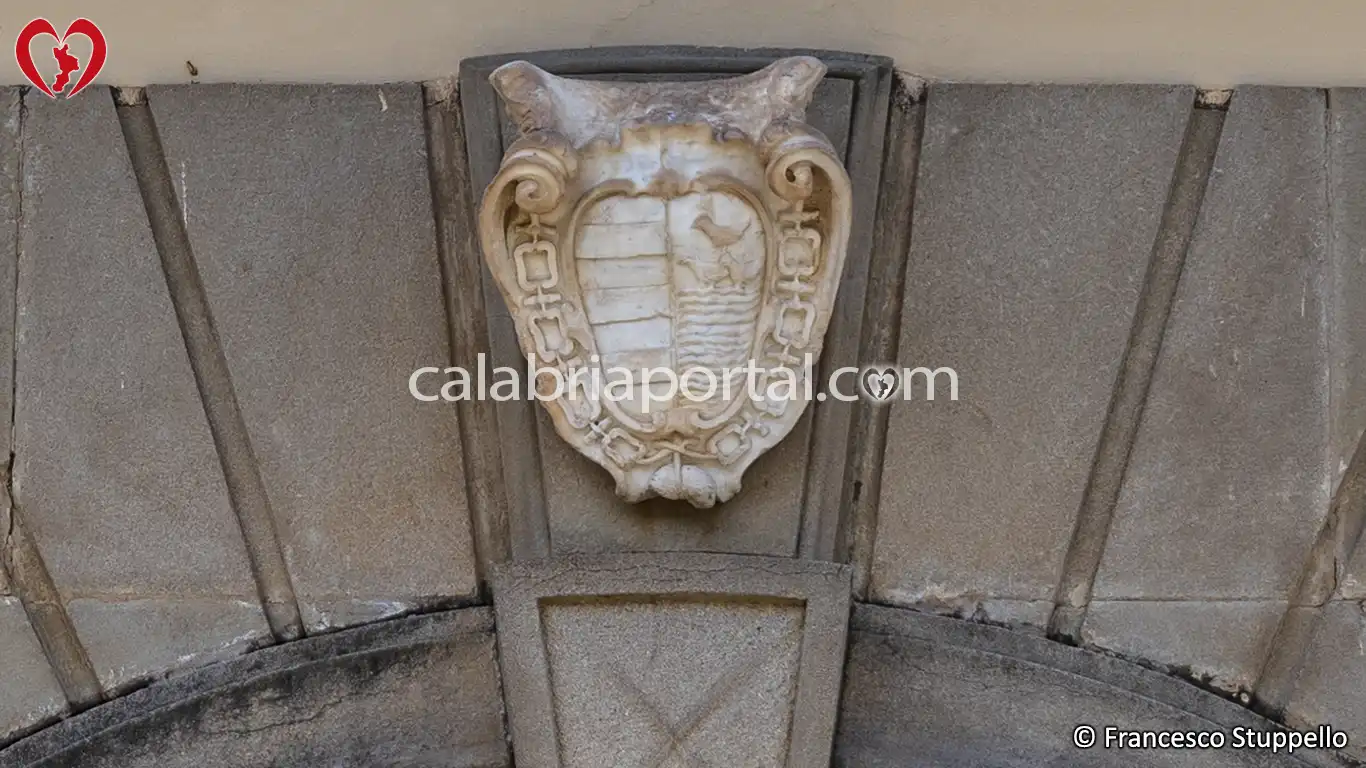 Stemma del Palazzo del Capo a Cittadella del Capo (CS) Stemma del Palazzo del Capo a Cittadella del Capo (CS)