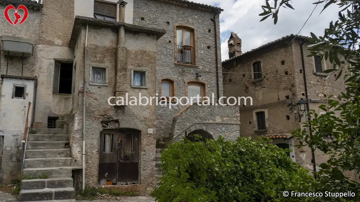 La Casa Kodra a Civita (CS)