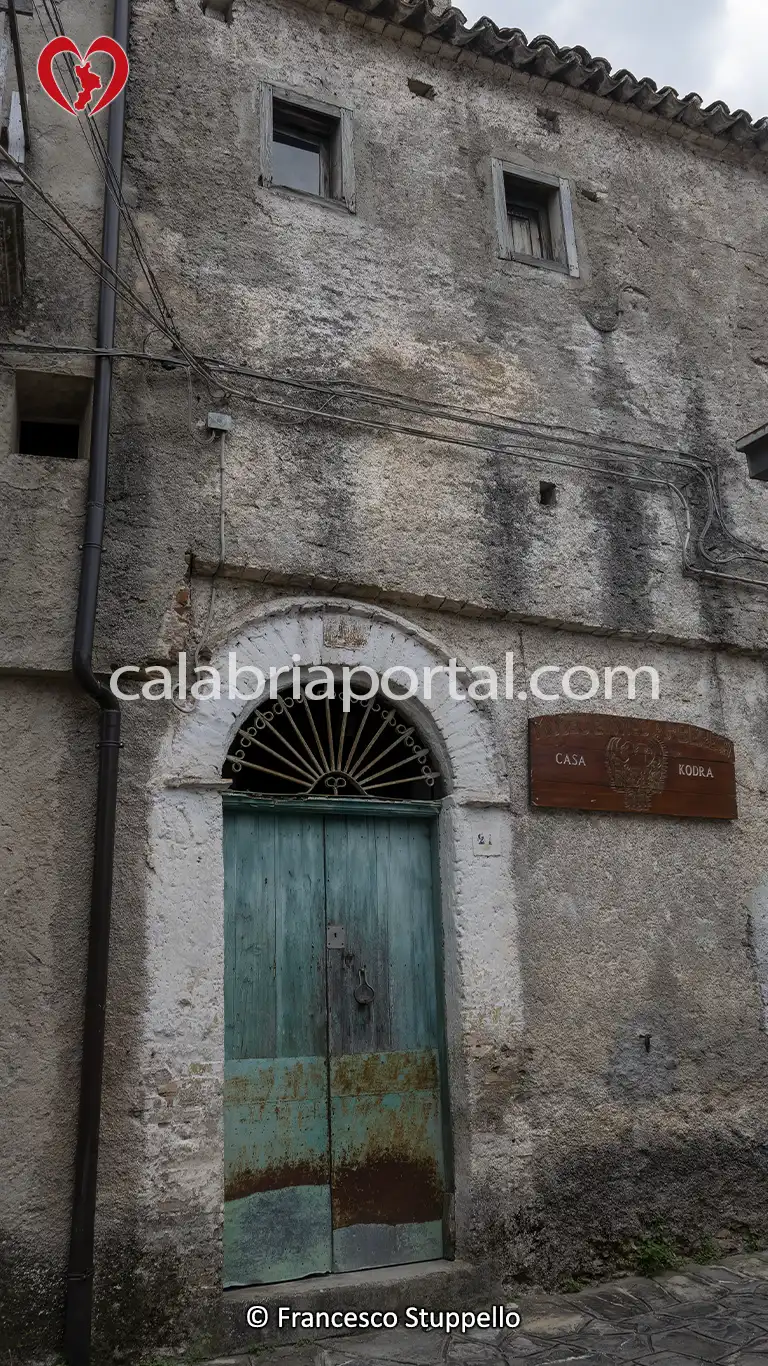 La Casa Kodra a Civita (CS)