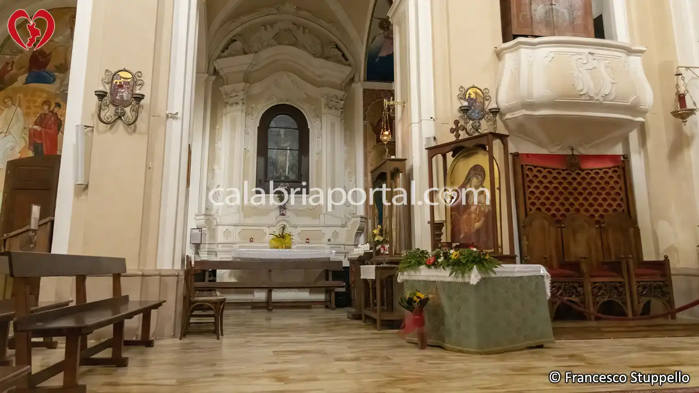 Cappella Laterale della Chiesa di Santa Maria Assunta a Civita Cappella Laterale della Chiesa di Santa Maria Assunta a Civita