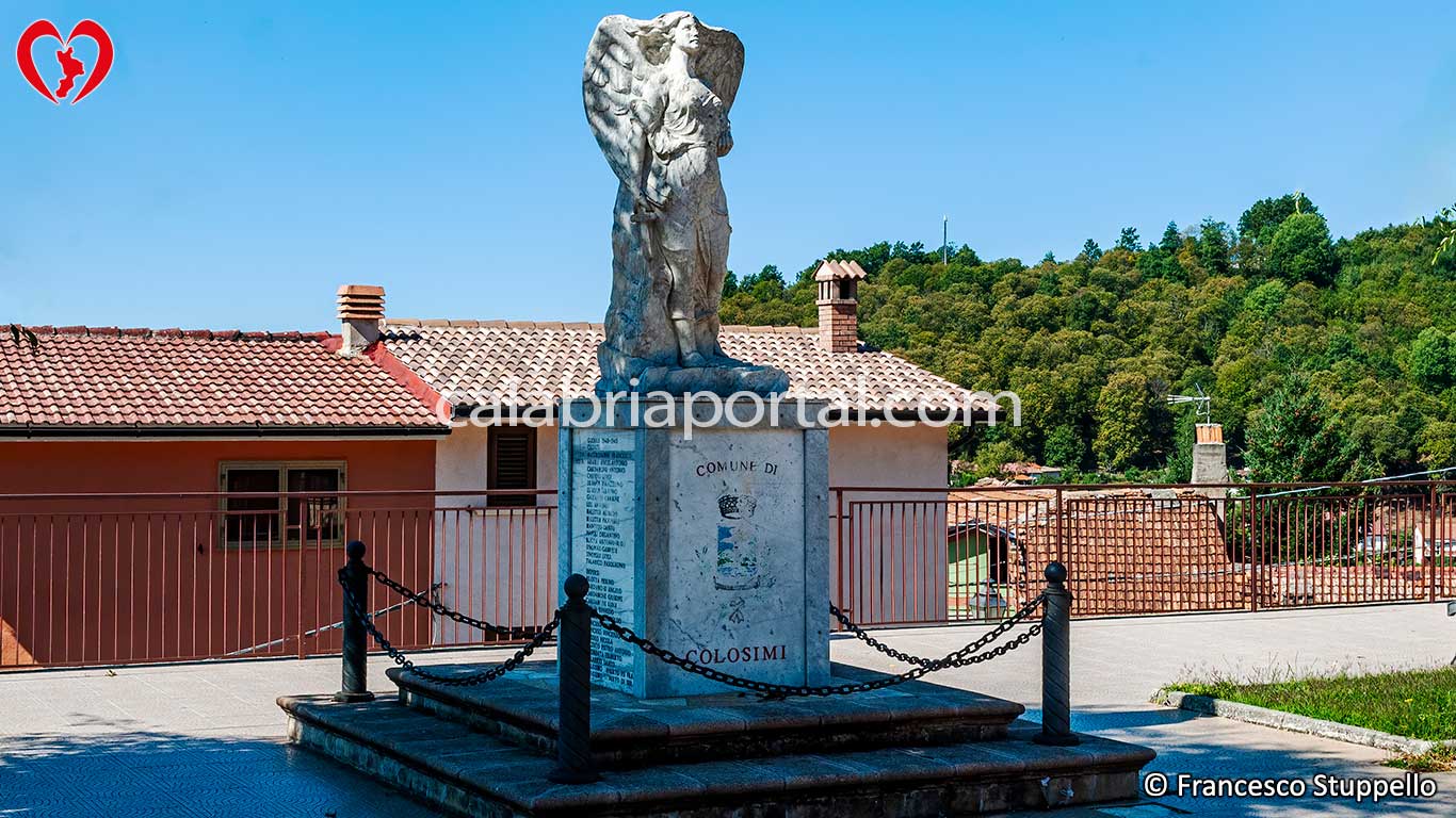 Monumento ai Caduti delle Guerre di Colosimi (CS)