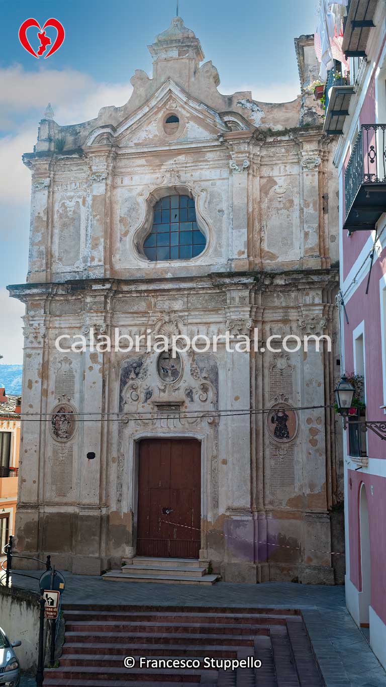 Chiesa di Santa Chiara a Corigliano Calabro (CS) Chiesa di Santa Chiara a Corigliano Calabro (CS)