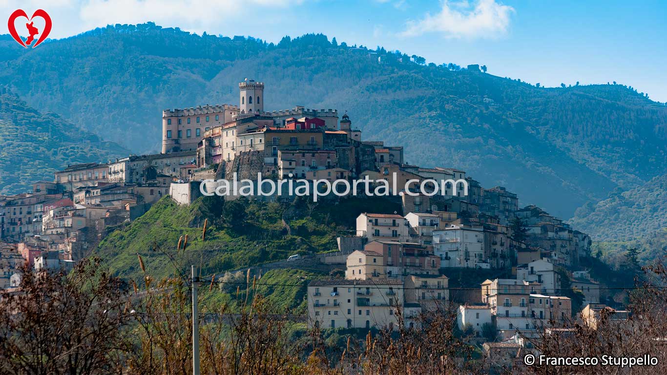 Scorcio di Corigliano Calabro (CS) Scorcio di Corigliano Calabro (CS)