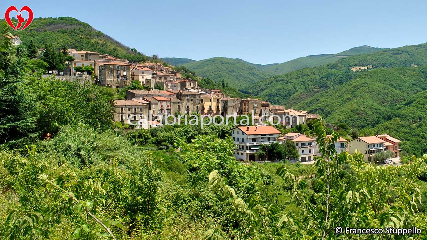 Corte di Aprigliano - Calabria Corte di Aprigliano - Calabria