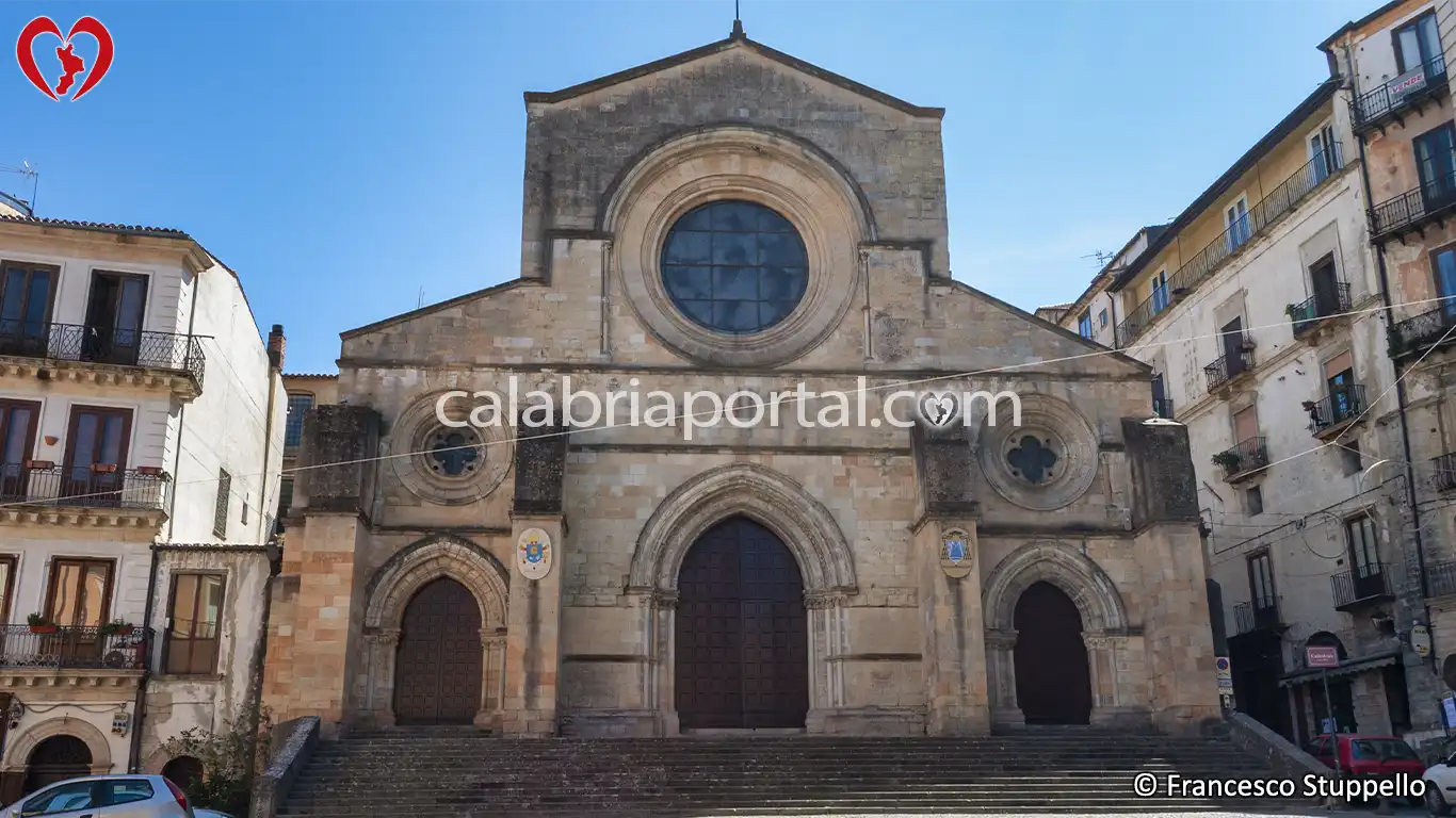 Facciata del Duomo di Cosenza