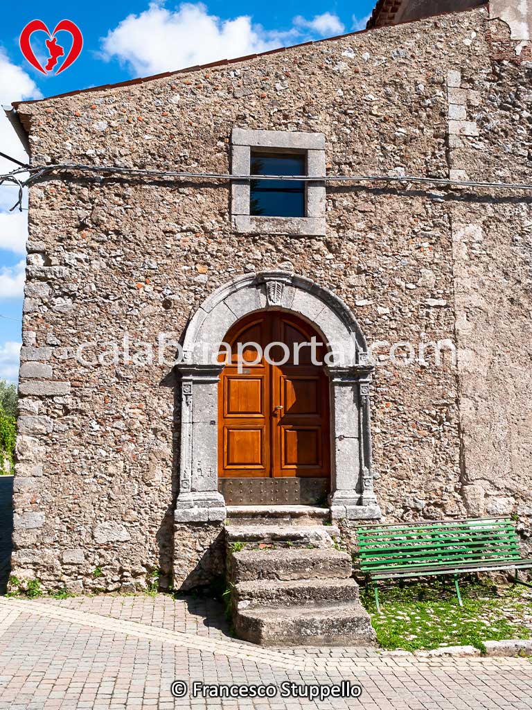 Chiesa di Santa Maria a Dipignano (CS) Chiesa di Santa Maria a Dipignano (CS)