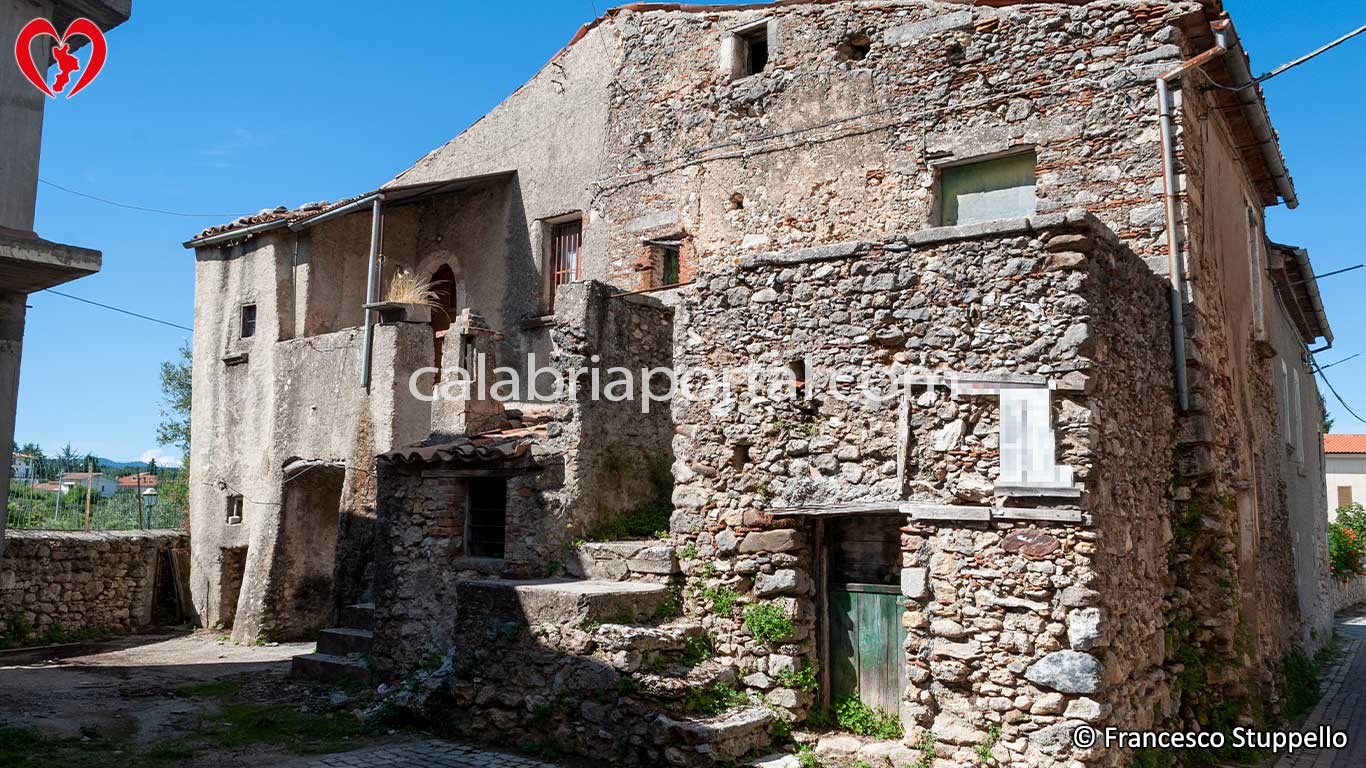 Scorcio di Dipignano (CS) Scorcio di Dipignano (CS)