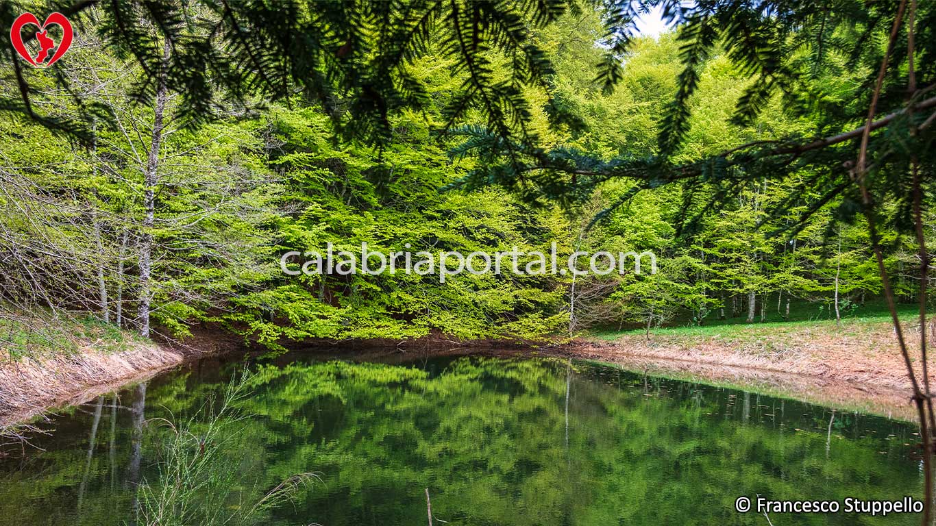 Lago Fonnente a Fagnano Castello Lago Fonnente a Fagnano Castello