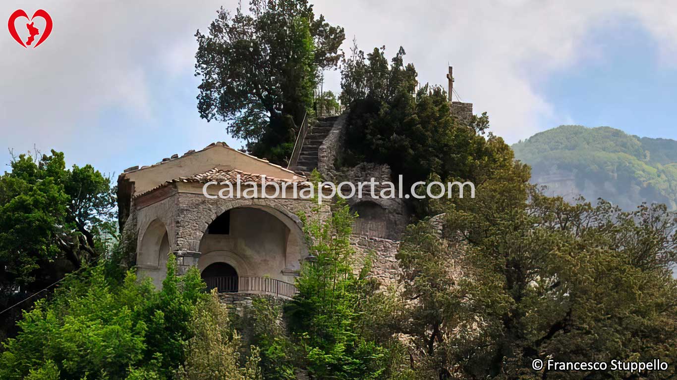 Falconara Albanese (CS): Chiesa di S. Maria Assunta