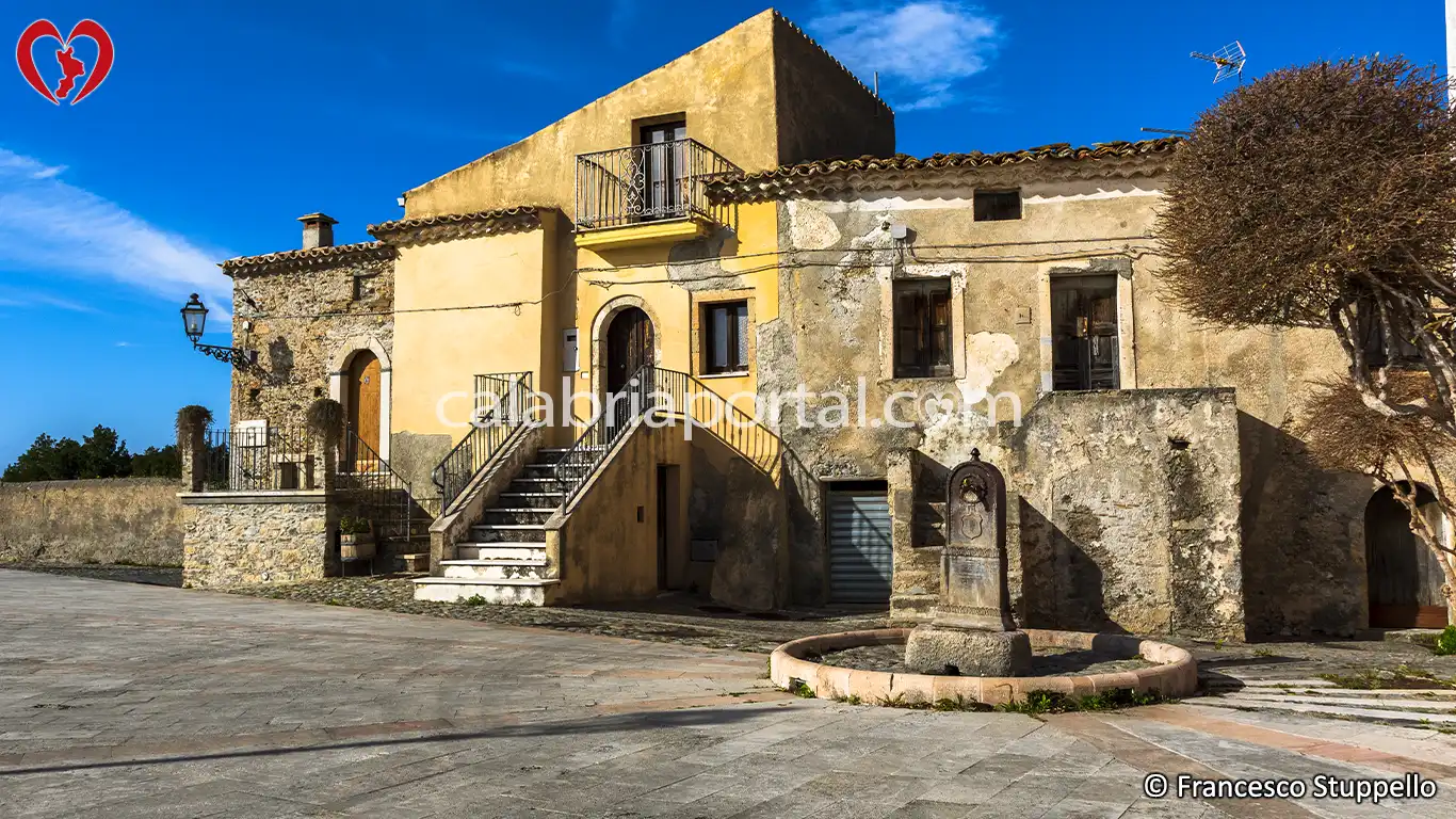Scorcio del Borgo di Fiumefreddo Bruzio (CS)