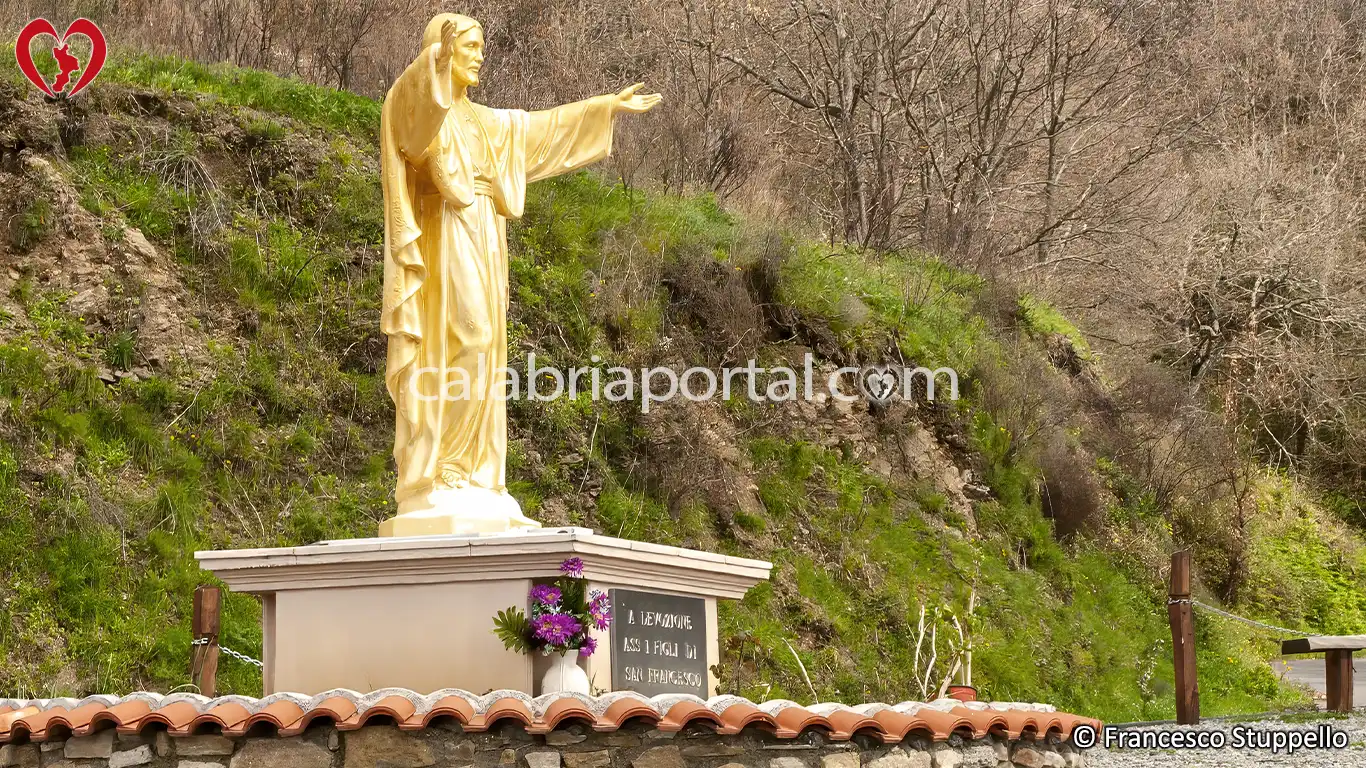 Monumento al Cristo a Fuscaldo