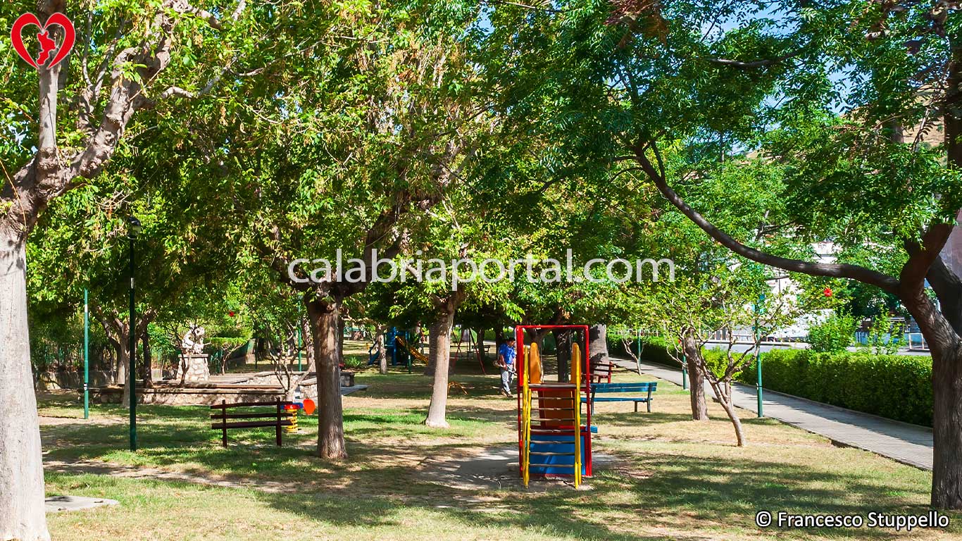 Il Parco Cittadino a Guardia Piemontese Marina Il Parco Cittadino a Guardia Piemontese Marina