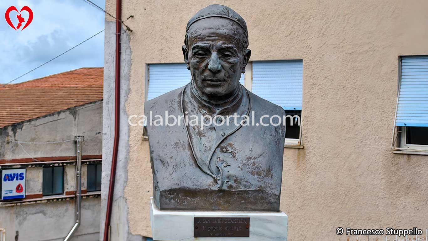 Monumento a San Luigi Guanella a Lago (CS) Monumento a San Luigi Guanella a Lago (CS)