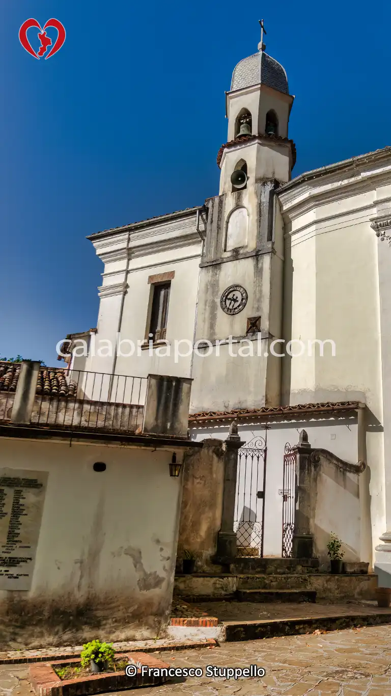 Chiesa del Santuario delle Cappelle a Laino Borgo (CS) Chiesa del Santuario delle Cappelle a Laino Borgo (CS)