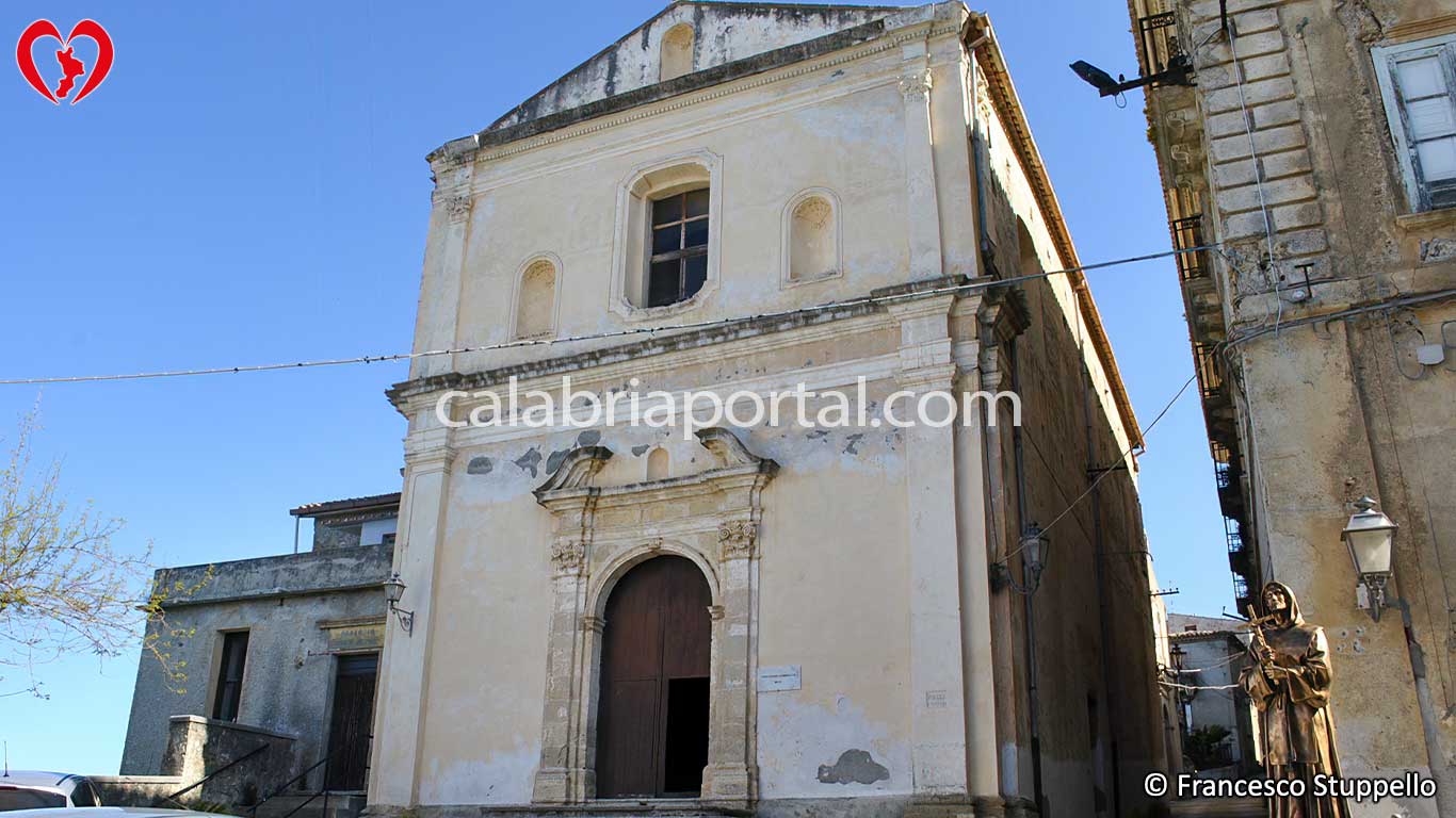 Longobardi (CS): Chiesa di Santa Domenica