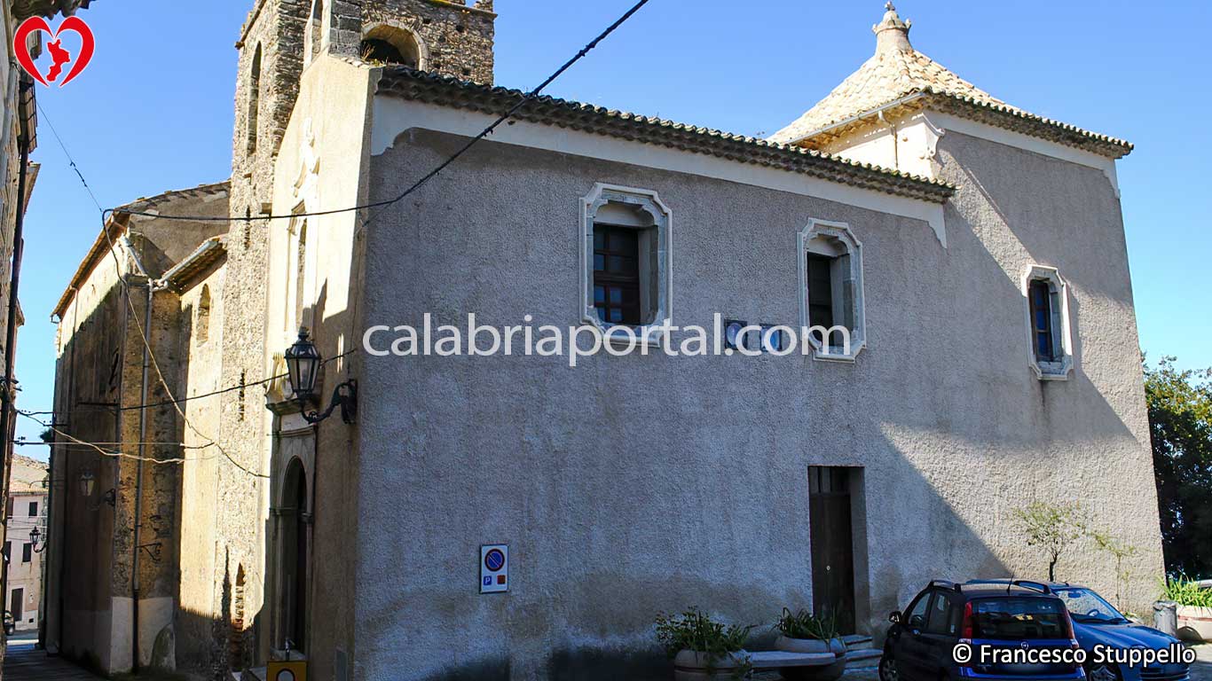 Chiesa di Santa Domenica a Longobardi (CS)