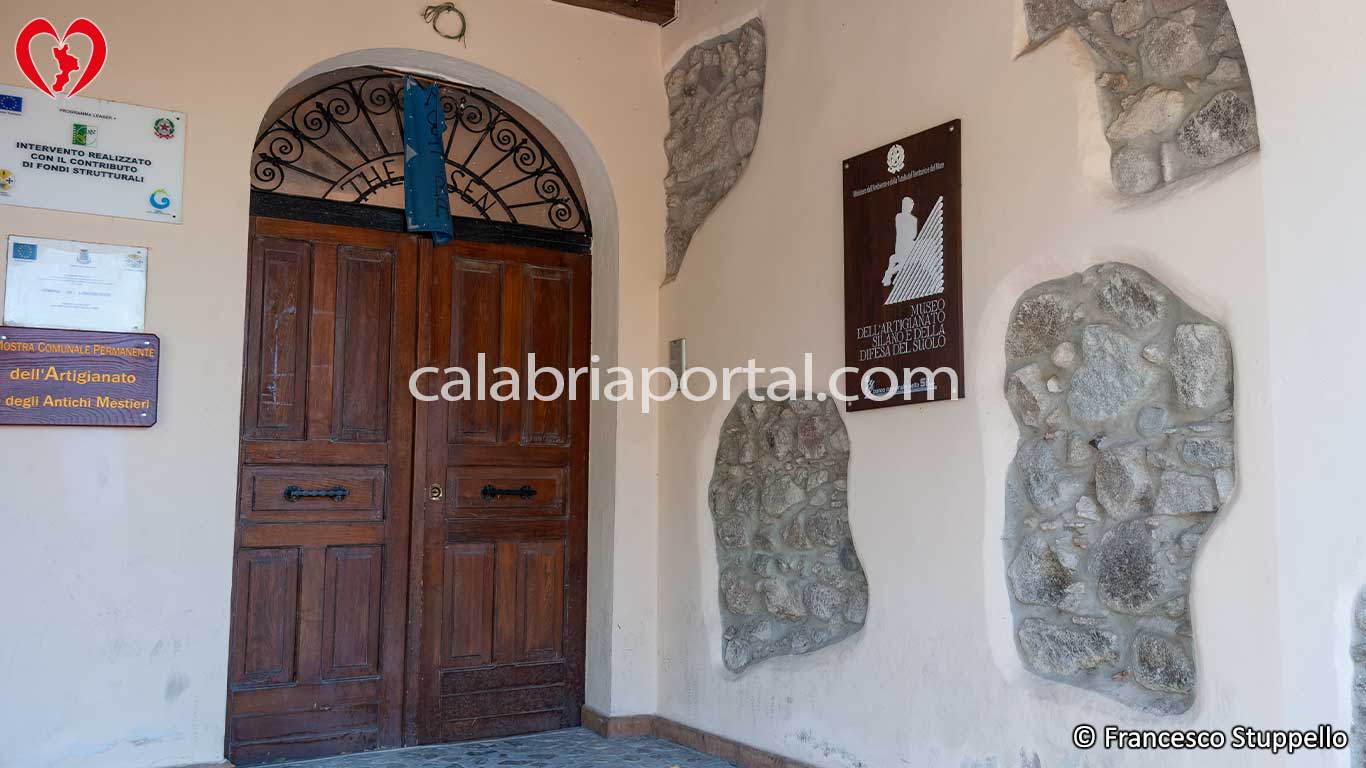 Museo Comunale dell'Artigianato Silano e della Difesa del Suolo a Longobucco (CS) Museo Comunale dell'Artigianato Silano e della Difesa del Suolo a Longobucco (CS)