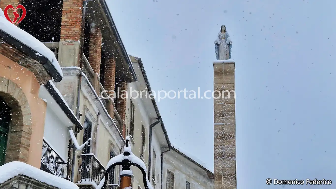 Scorcio Innevato di Longobucco (CS) Scorcio Innevato di Longobucco (CS)