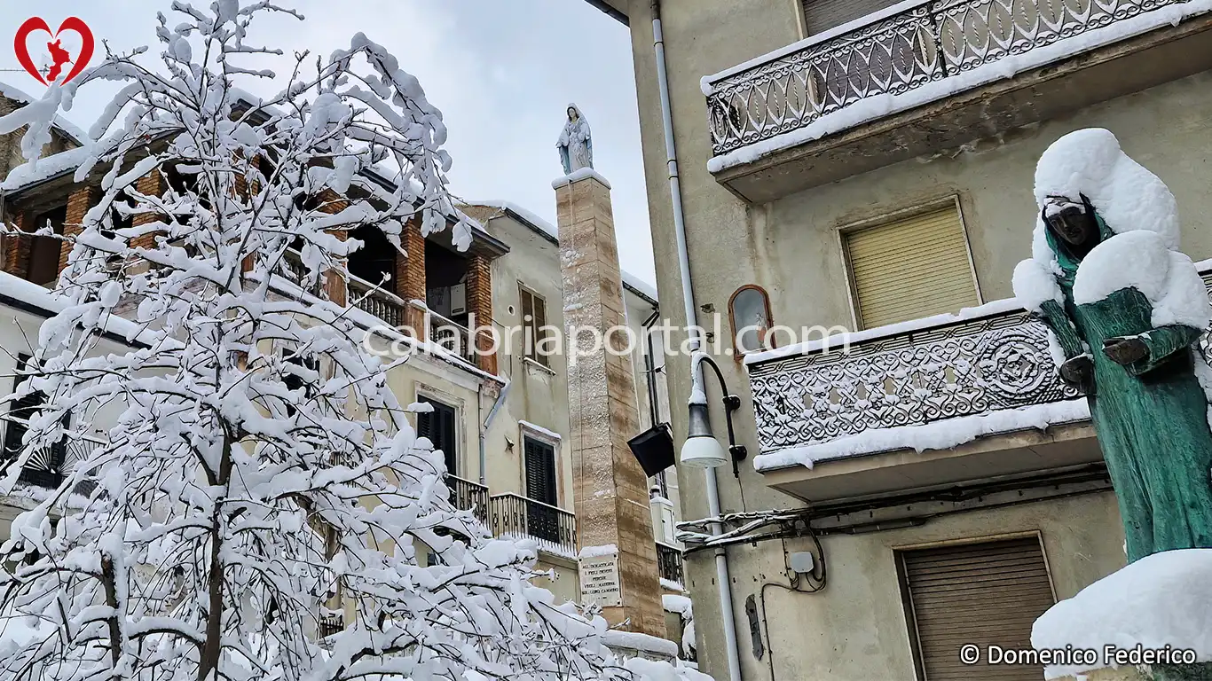Scorcio Innevato di Longobucco (CS) Scorcio Innevato di Longobucco (CS)