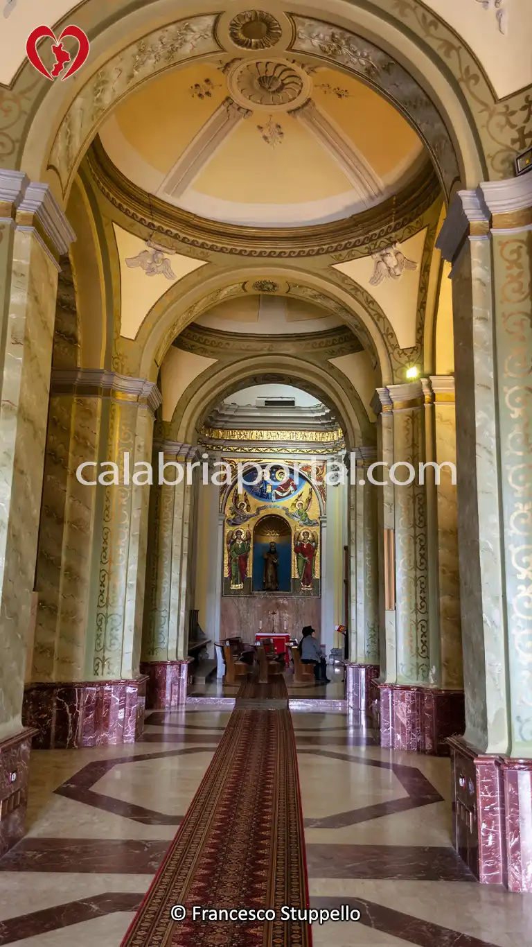 Cattedrale di San Nicola di Mira a Lungro (CS)
