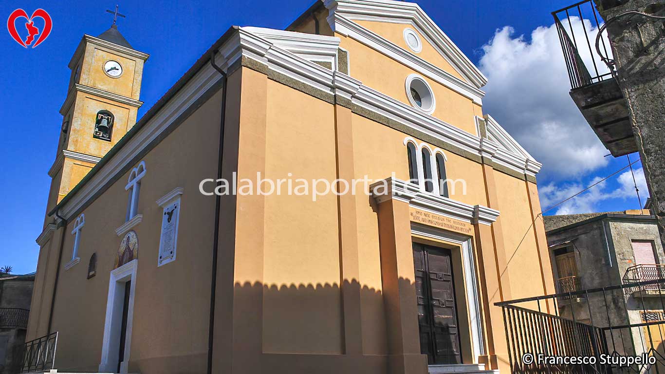 Chiesa di Santa Maria di Costantinopoli a Macchia Albanese (CS)