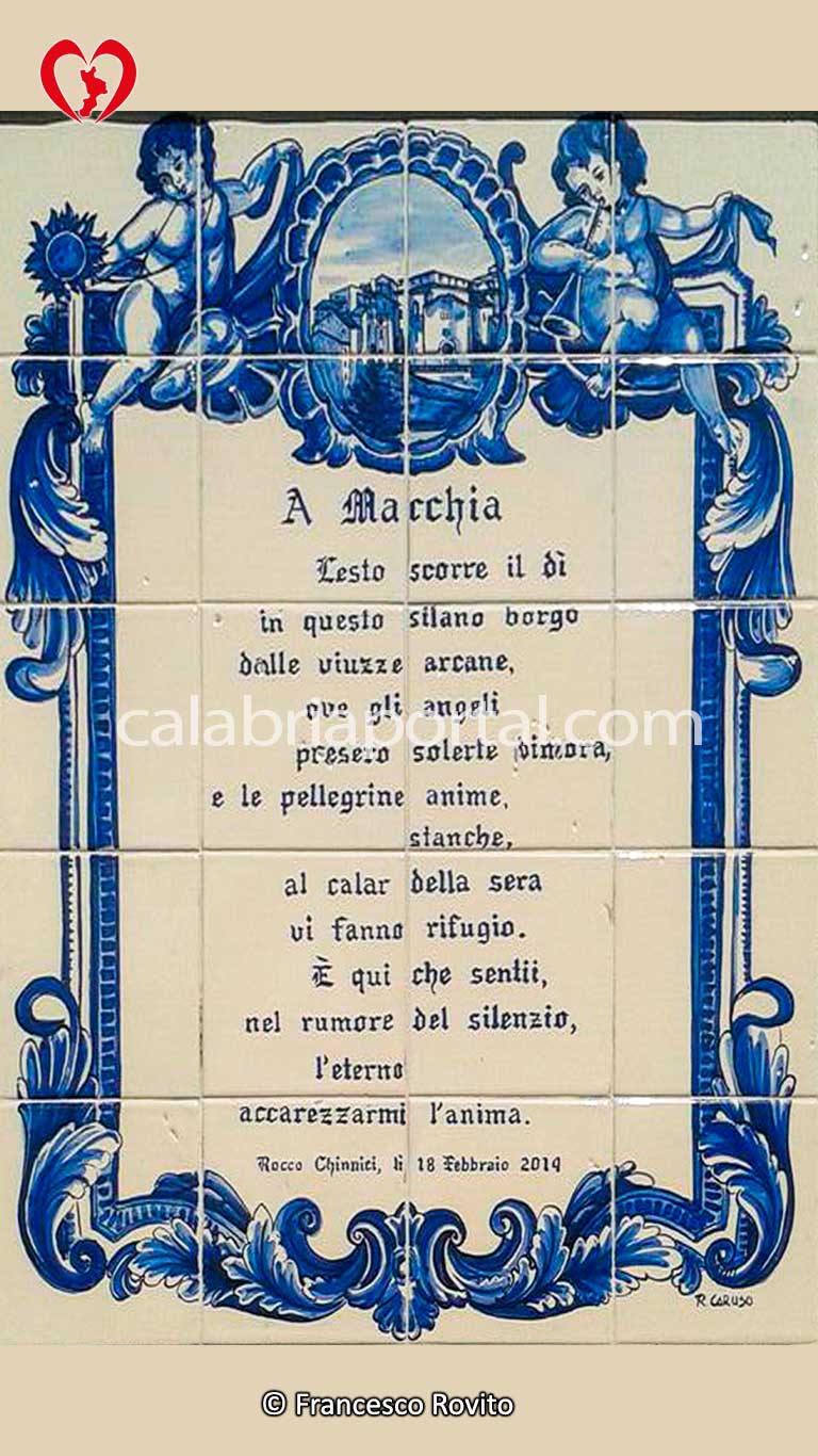 Poesia su Maiolica dedicata a Macchia di Casali del Manco (CS) Poesia su Maiolica dedicata a Macchia di Casali del Manco (CS)