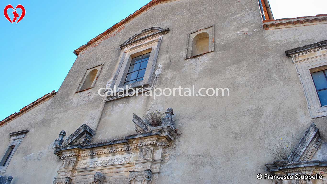 Mangone (CS): Chiesa di S. Giovanni Evangelista