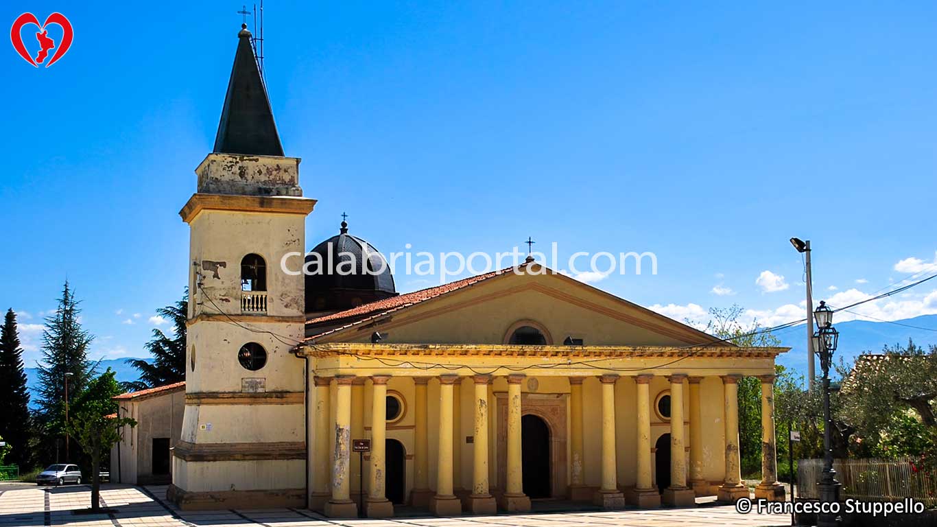 Santuario di Maria SS. del Carmelo a Marano Marchesato (CS)