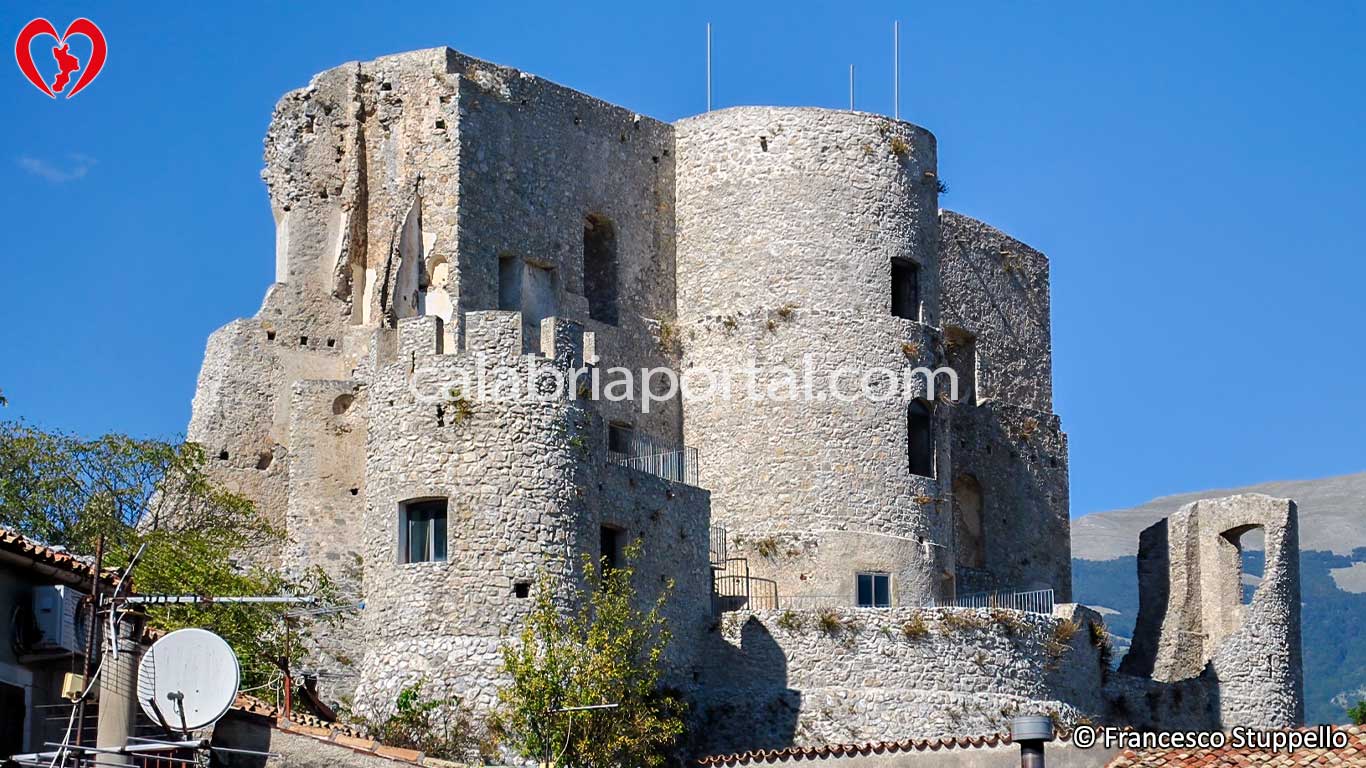 Castello di Morano Calabro (CS) Castello di Morano Calabro (CS)