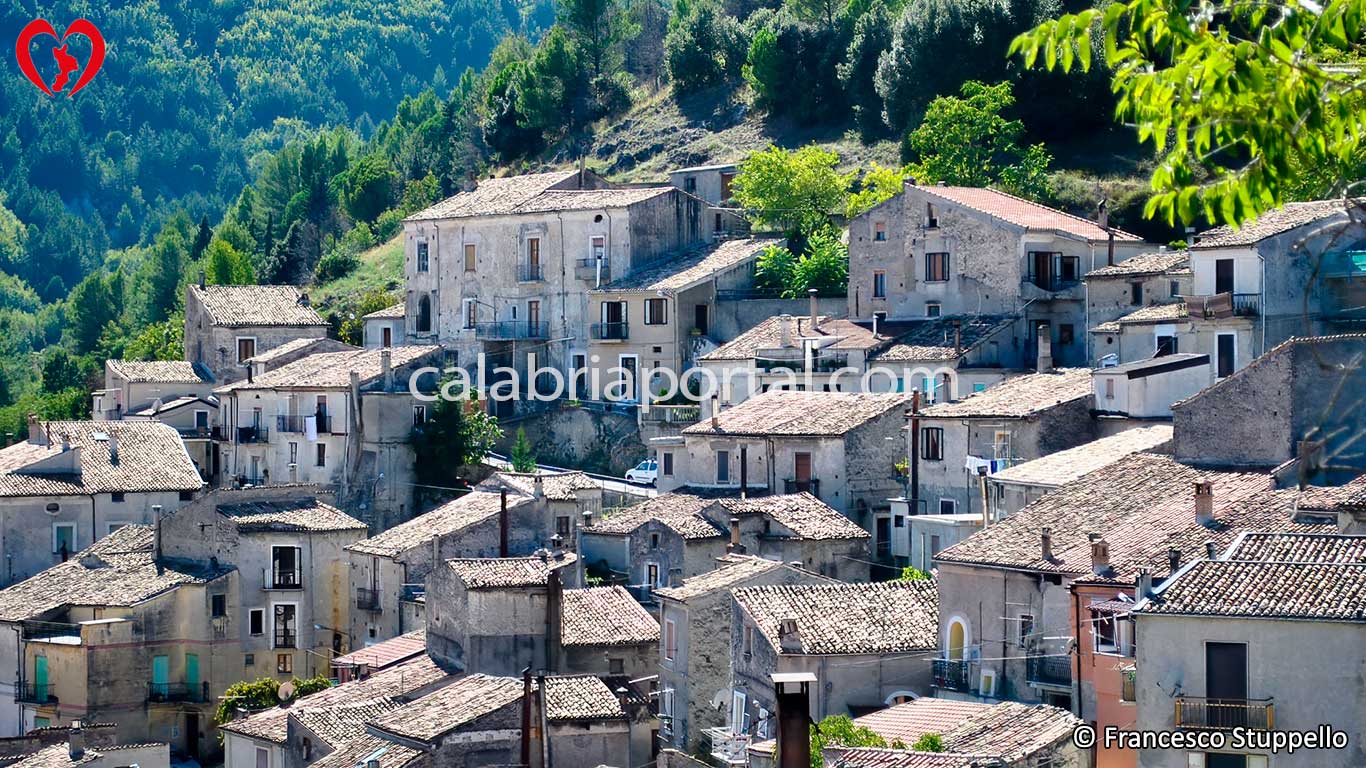 Scorcio di Morano Calabro (CS) Scorcio di Morano Calabro (CS)