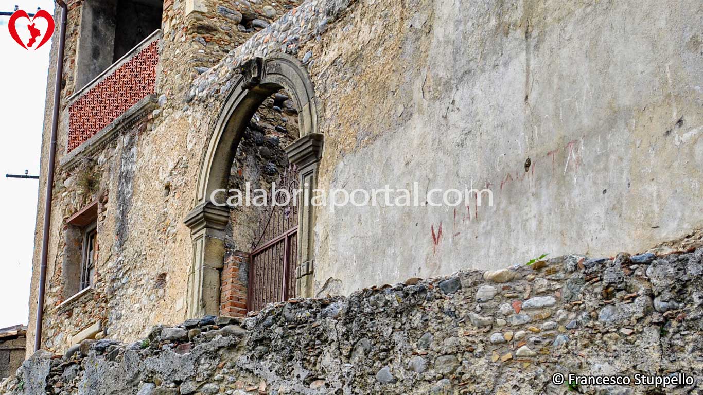 Castello di Mottafollone (CS) Castello di Mottafollone (CS)